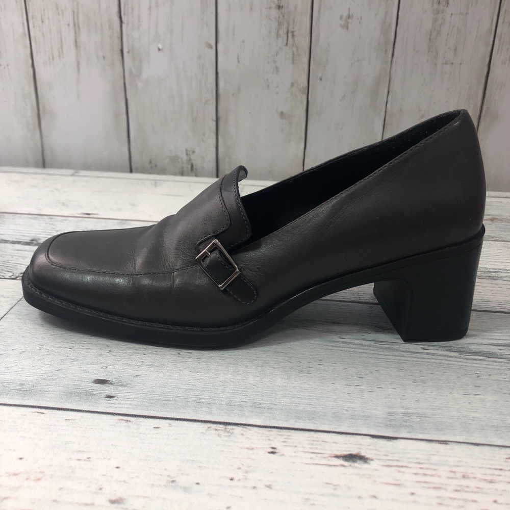 BareTraps Slip On 2”Heels 8.5-9